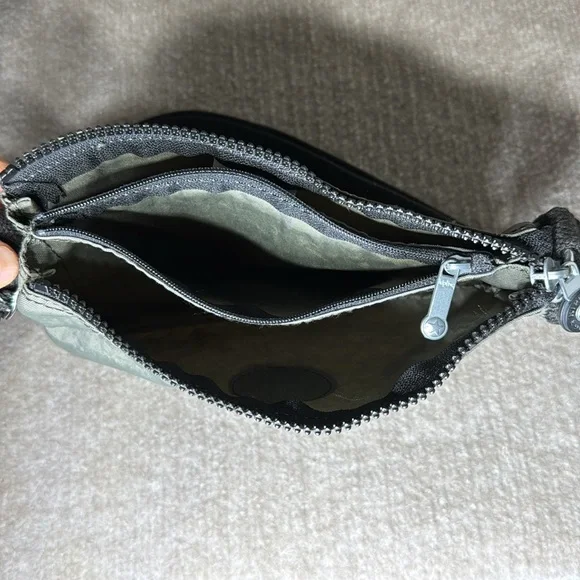 Kipling Olive Green 3 Compartments Inside Crossbody Adjustable Thin Strap - Picture 3 of 6